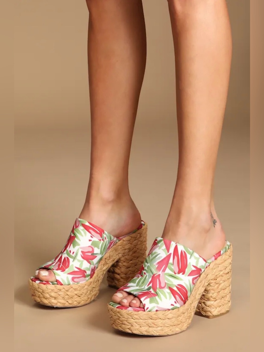 Lulu’s Tropical Print Raffia Platform Slide Sandals / Mules - 6